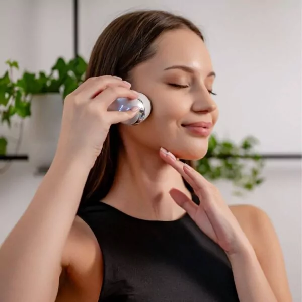 KiCA Skincare Device 9